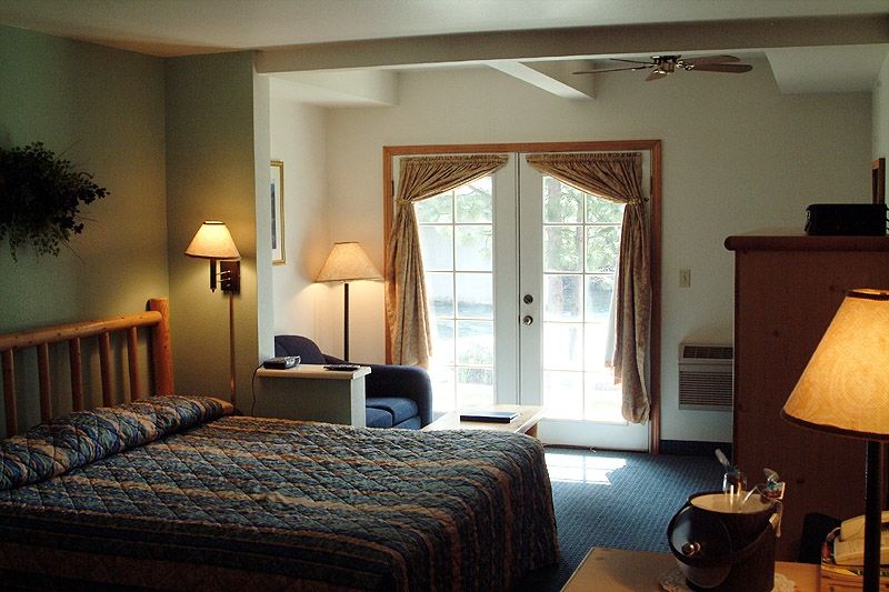 Edgewater Inn Shady Cove Room photo
